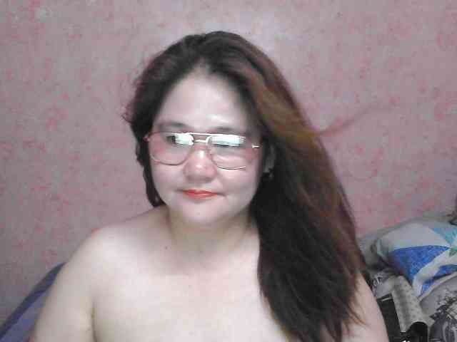 NICEtitspinay webcam