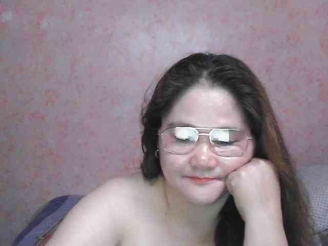 NICEtitspinay webcam