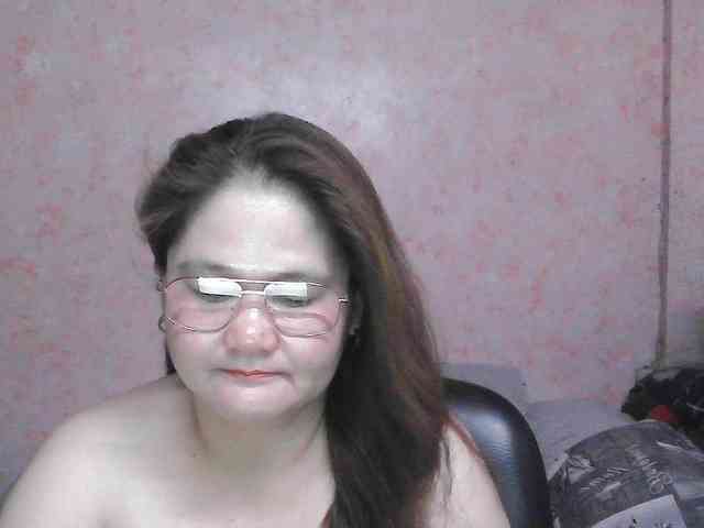 NICEtitspinay webcam