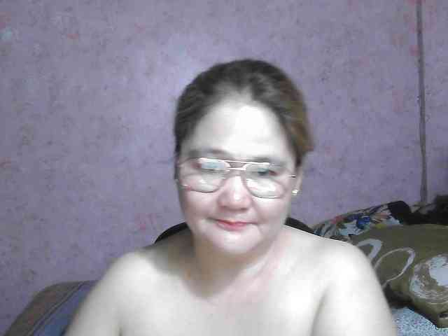 NICEtitspinay webcam