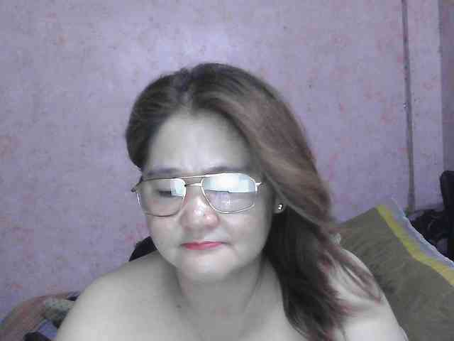 NICEtitspinay webcam