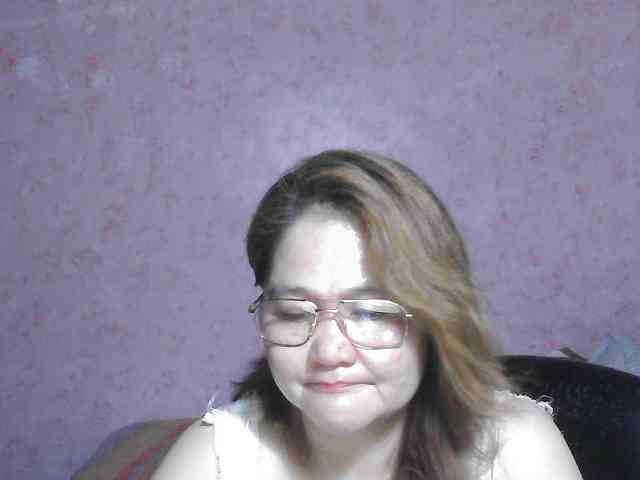 NICEtitspinay webcam