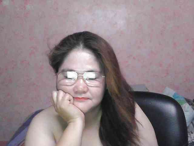 NICEtitspinay webcam