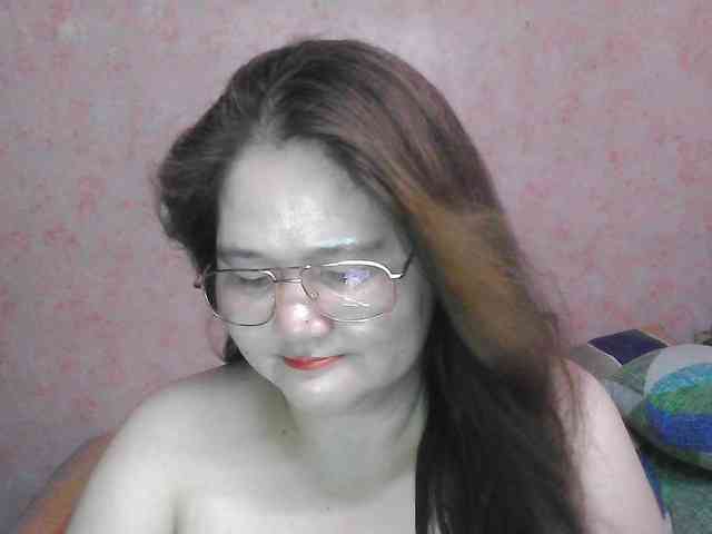NICEtitspinay webcam