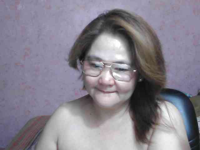 NICEtitspinay webcam