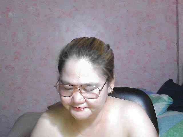 NICEtitspinay webcam