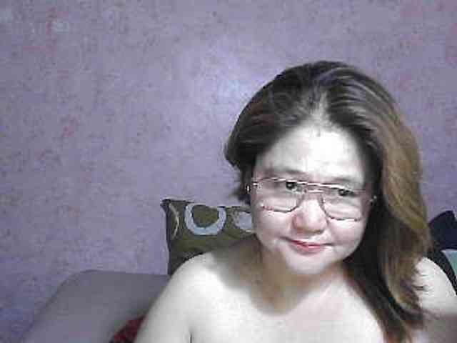 NICEtitspinay webcam
