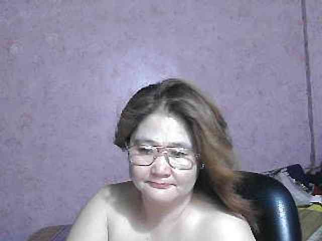 NICEtitspinay webcam