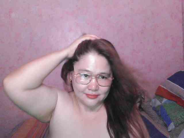 NICEtitspinay webcam