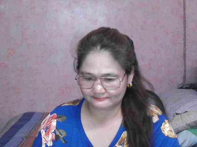 NICEtitspinay webcam