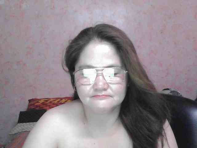 NICEtitspinay webcam