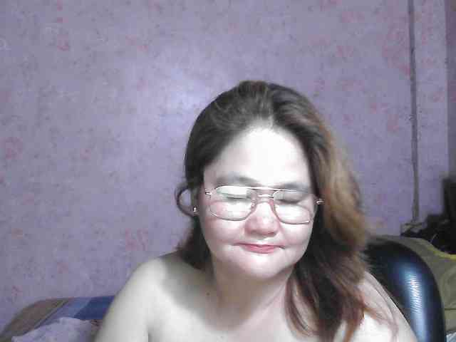 NICEtitspinay webcam