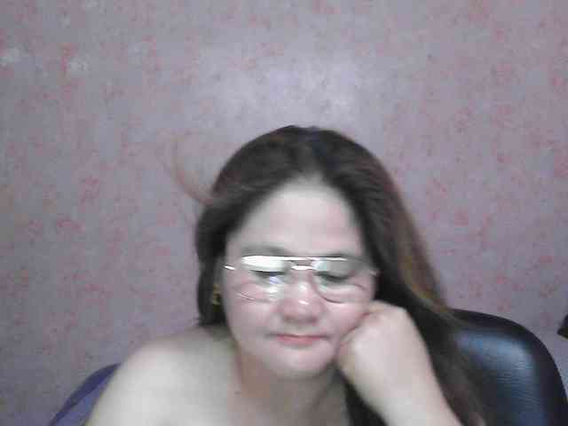 NICEtitspinay webcam