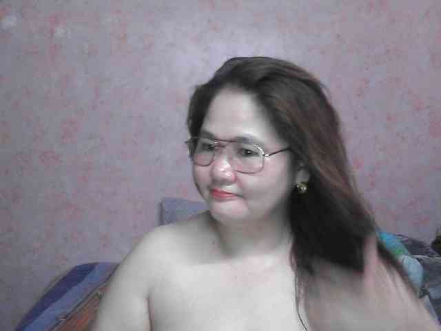 NICEtitspinay webcam