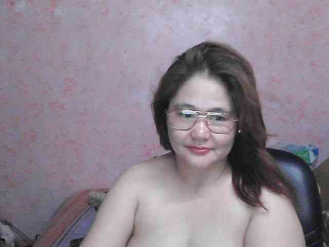 NICEtitspinay webcam
