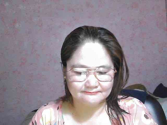 NICEtitspinay webcam