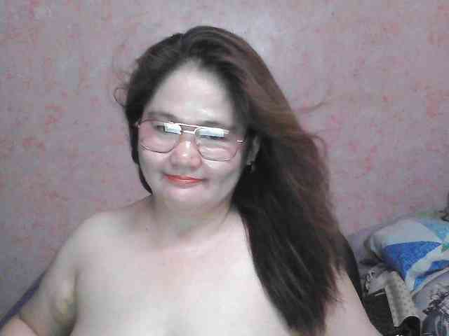 NICEtitspinay webcam