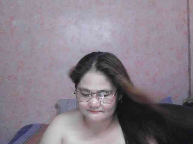 NICEtitspinay webcam