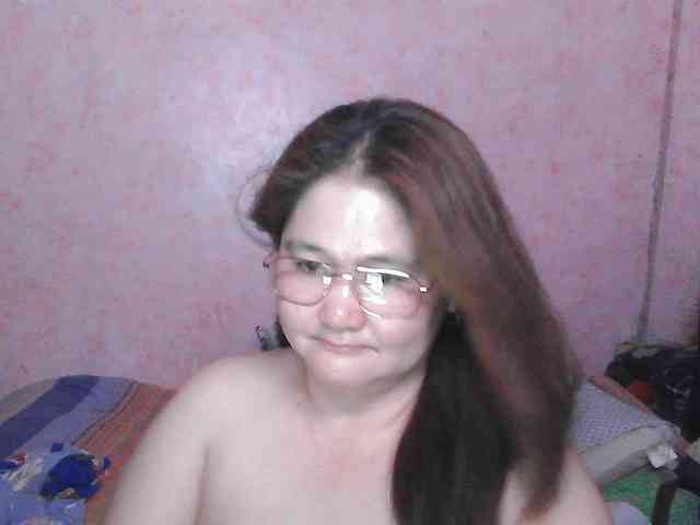 NICEtitspinay webcam