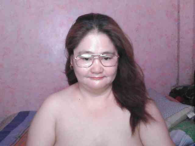 NICEtitspinay webcam