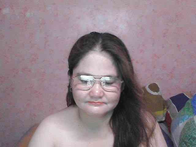 NICEtitspinay webcam