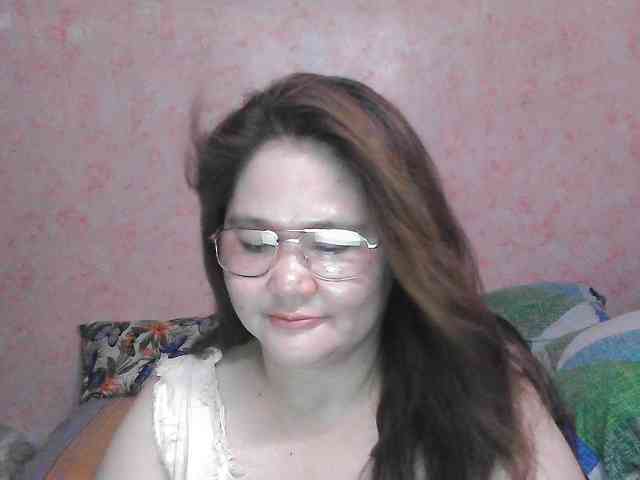 NICEtitspinay webcam