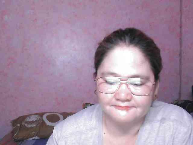NICEtitspinay webcam