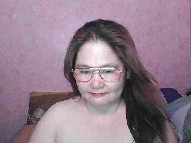 NICEtitspinay webcam