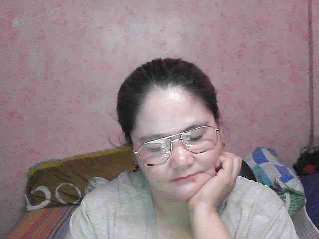 NICEtitspinay webcam