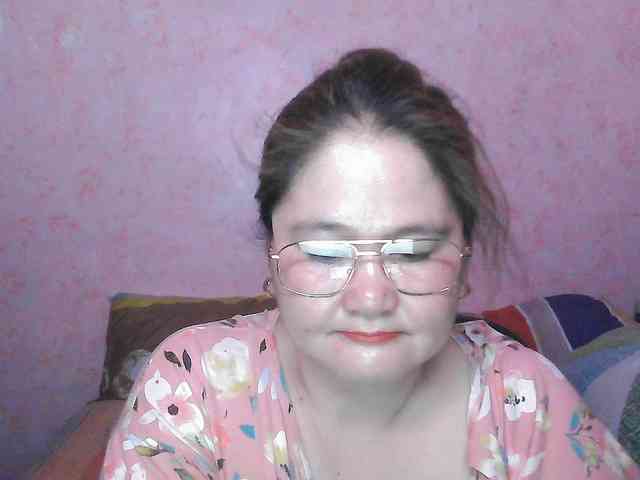 NICEtitspinay webcam