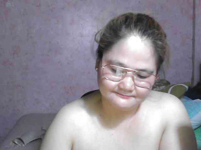 NICEtitspinay webcam