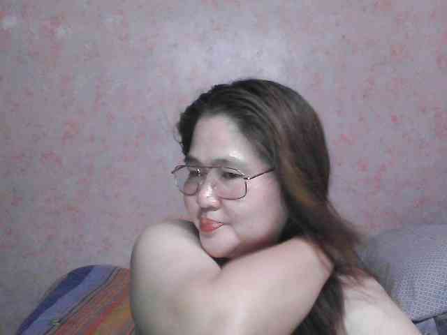 NICEtitspinay webcam