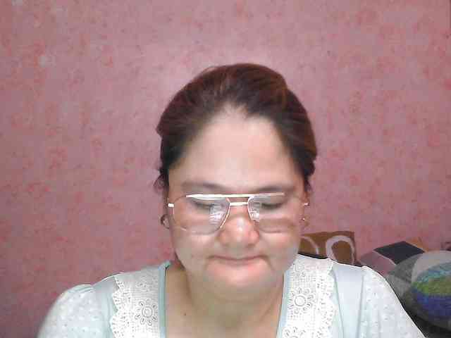 NICEtitspinay webcam
