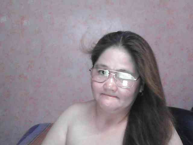 NICEtitspinay webcam