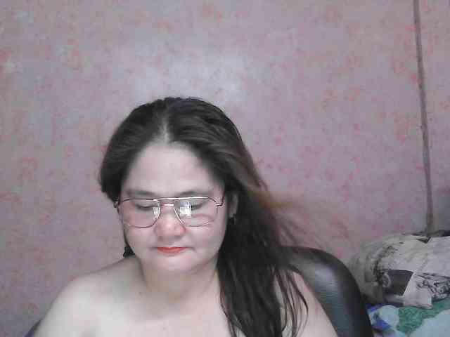 NICEtitspinay webcam