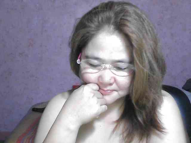 NICEtitspinay webcam
