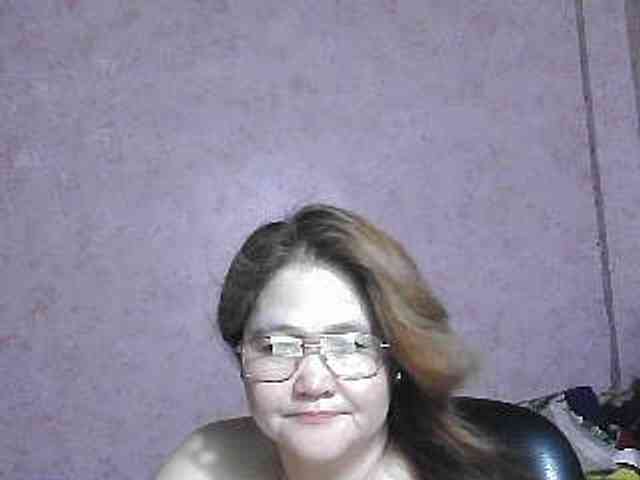 NICEtitspinay webcam