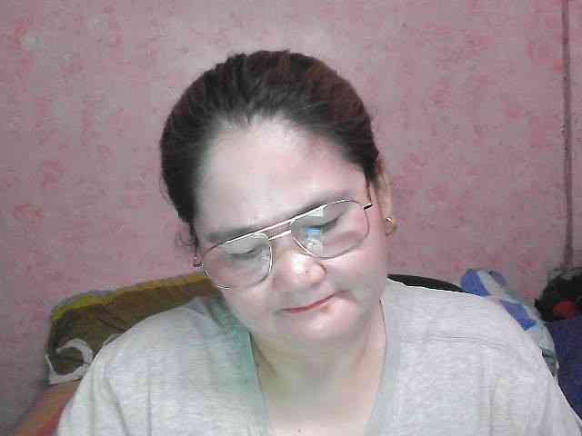 NICEtitspinay webcam