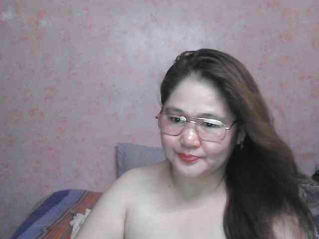 NICEtitspinay webcam