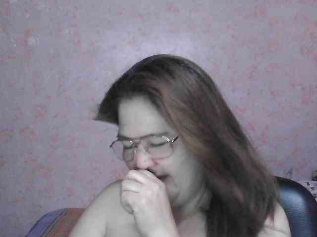 NICEtitspinay webcam