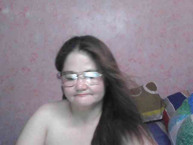 NICEtitspinay webcam