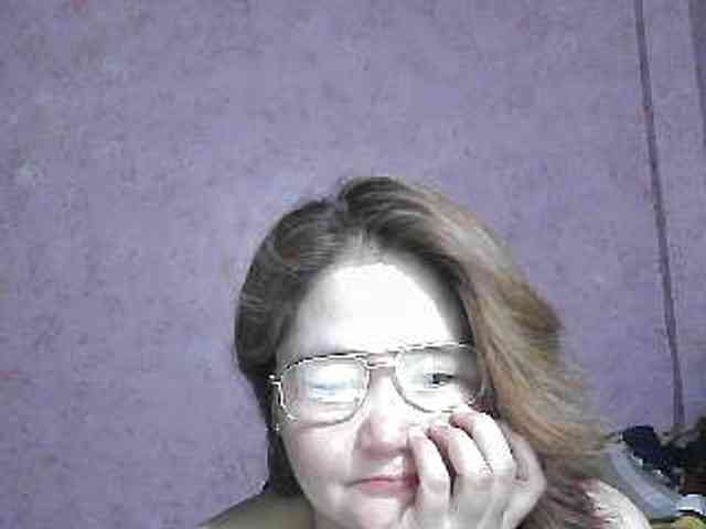 NICEtitspinay webcam