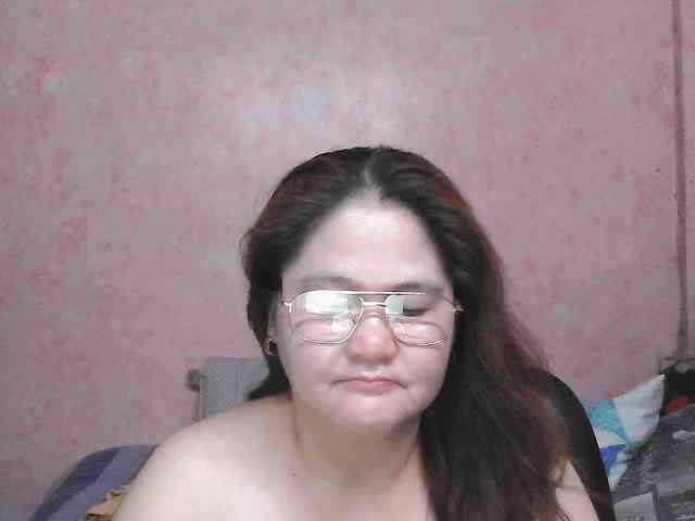 NICEtitspinay webcam