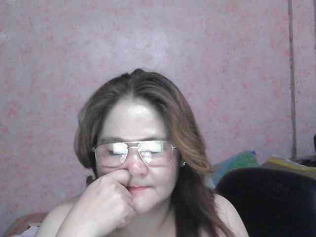 NICEtitspinay webcam