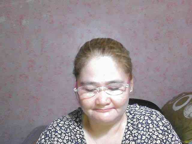 NICEtitspinay webcam