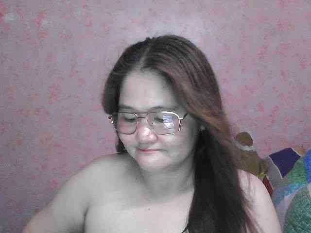 NICEtitspinay webcam