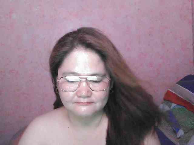 NICEtitspinay webcam