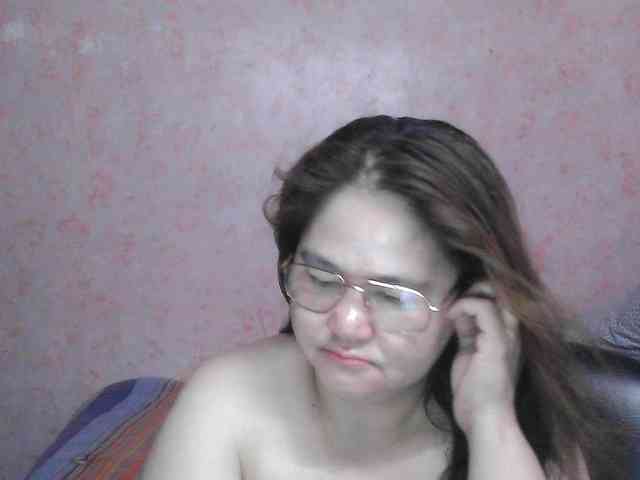 NICEtitspinay webcam