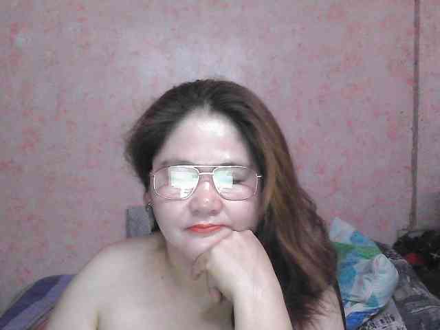 NICEtitspinay webcam