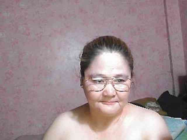 NICEtitspinay webcam